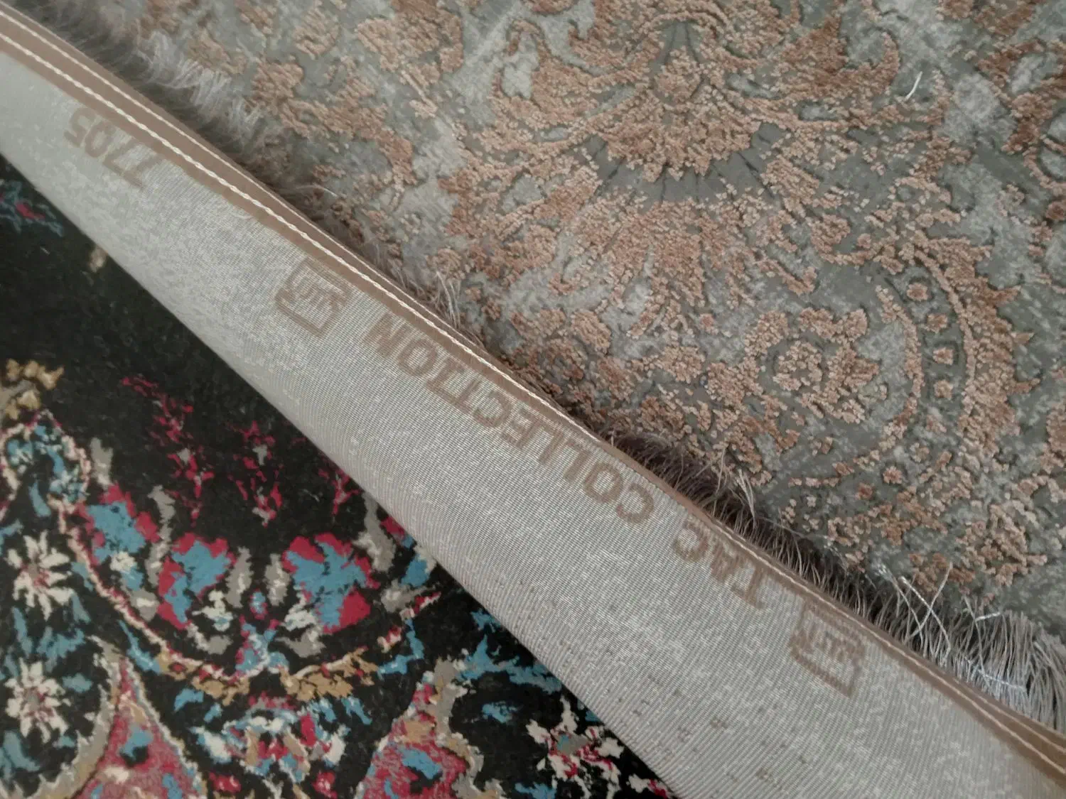 ۵ تا فرش ۱۲ متری ۱۲۰۰ شانه گلبرجسته پلمپ|فرش|خرم‌آباد, |دیوار