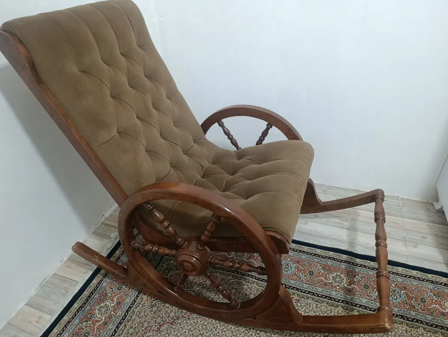 صندلی راک|صندلی و نیمکت|همدان, |دیوار