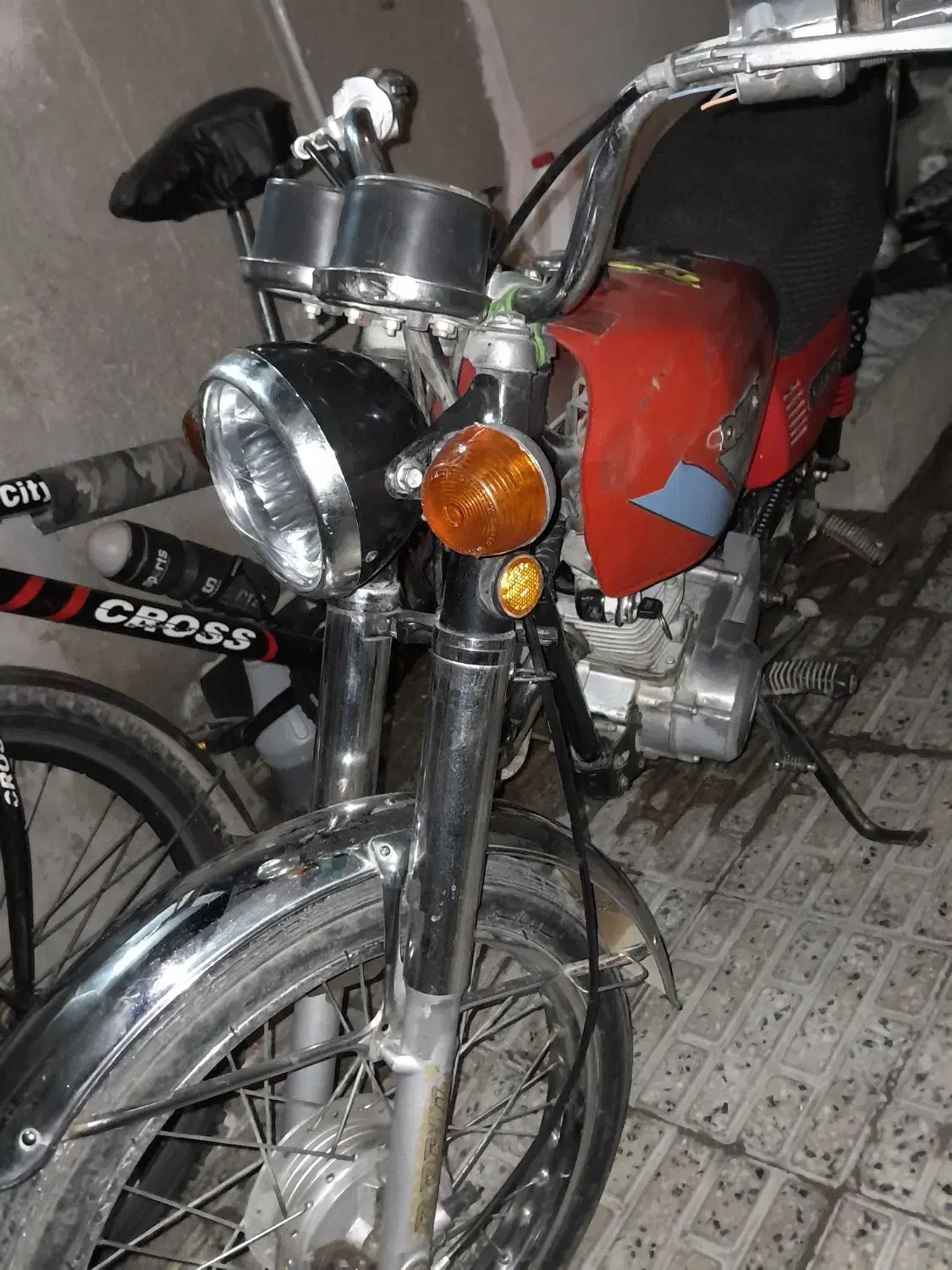 هوندا مدل ۱۲۵|موتورسیکلت|بروجرد, |دیوار