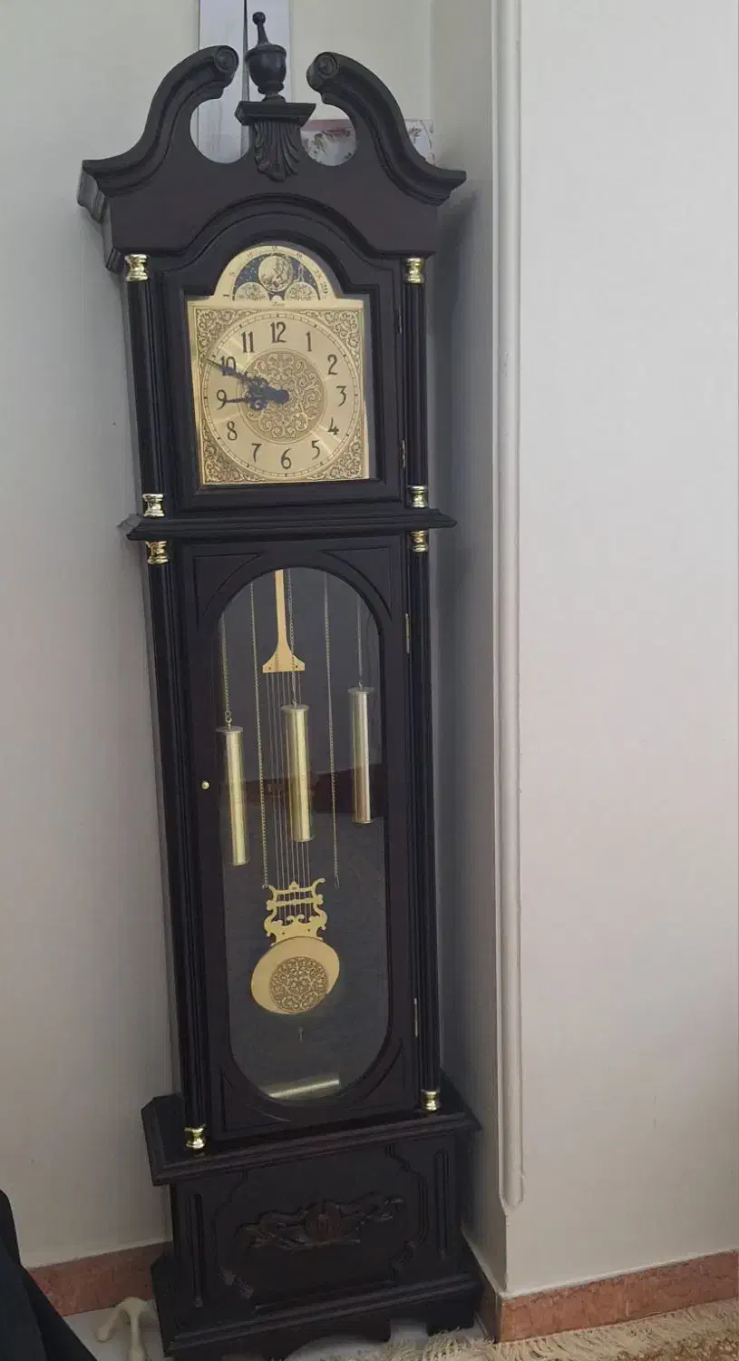 ساعت ایستاده چوبی کاملا سالم.|ساعت دیواری و تزئینی|قدس, شهر‌قدس|دیوار