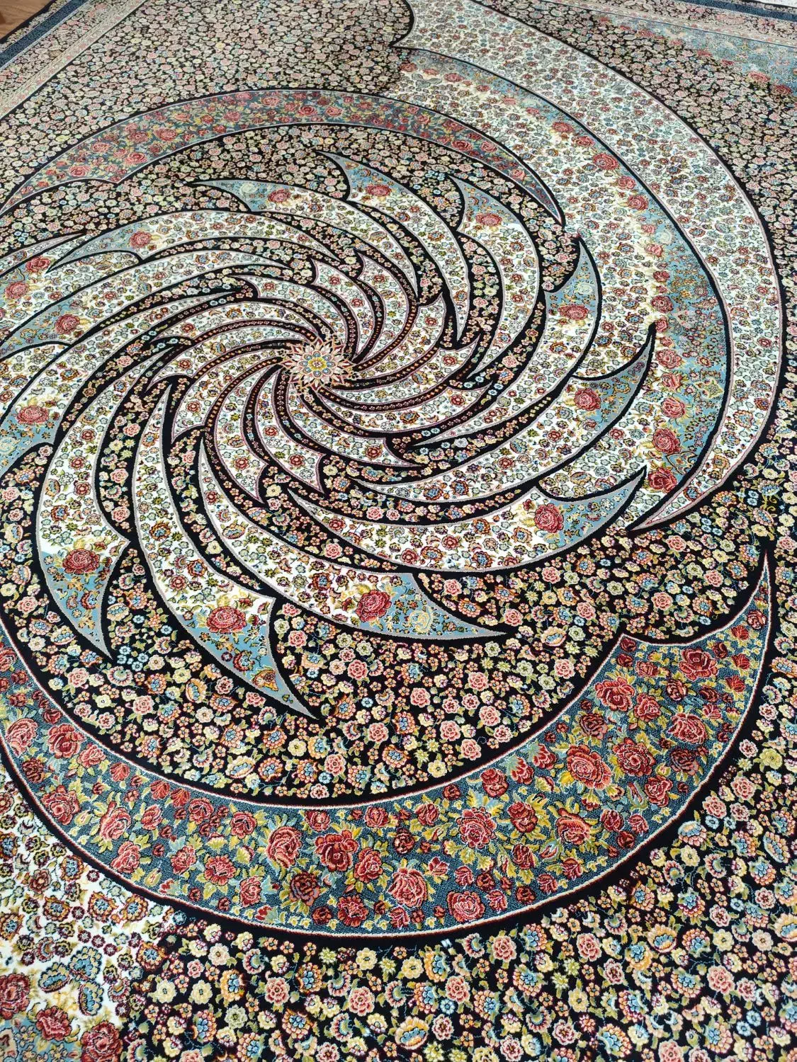 فرش 12متری دستباف گونه|فرش|رشت, نظری|دیوار