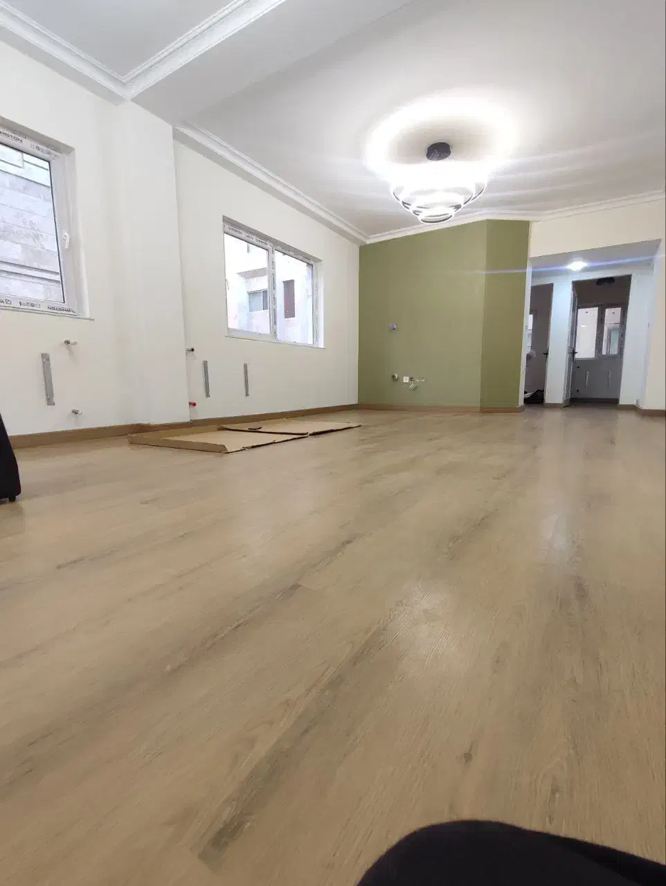 فروش انواع پارکت و کفپوش اقساطی بدون بهره|خدمات پیشه و مهارت|رشت, سعدی (تختی)|دیوار