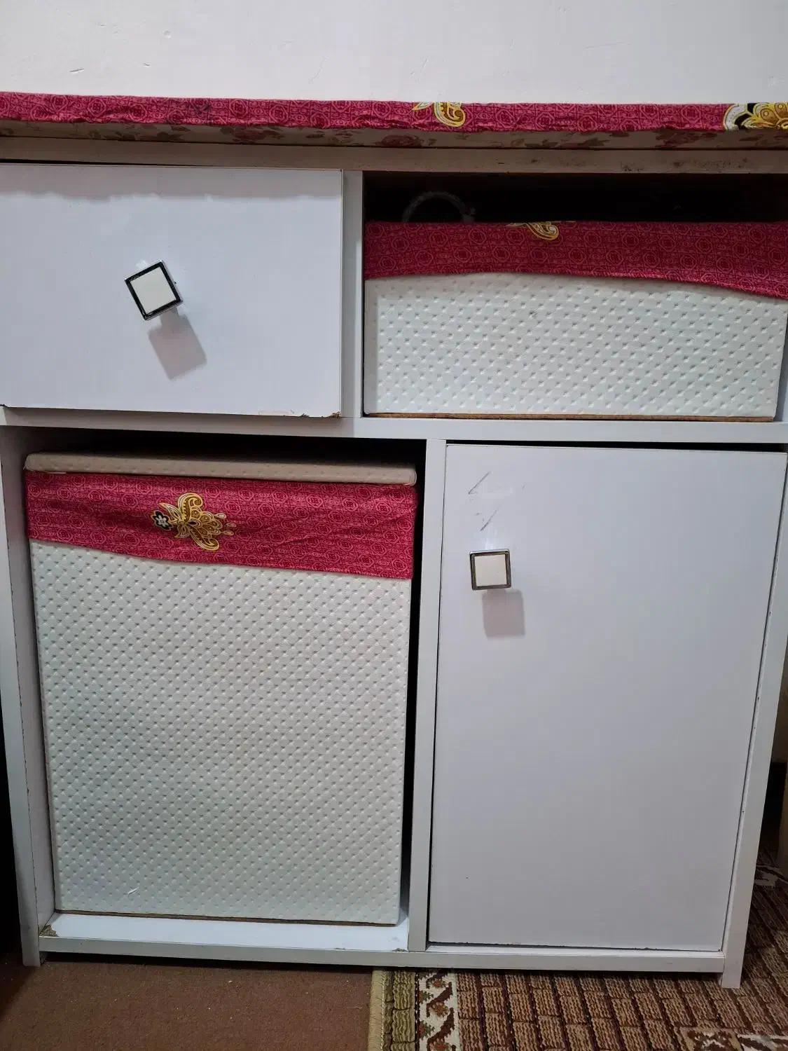 کمد|جاکفشی، کمد، دراور|فولادشهر, مسکن مهر فولادشهر|دیوار