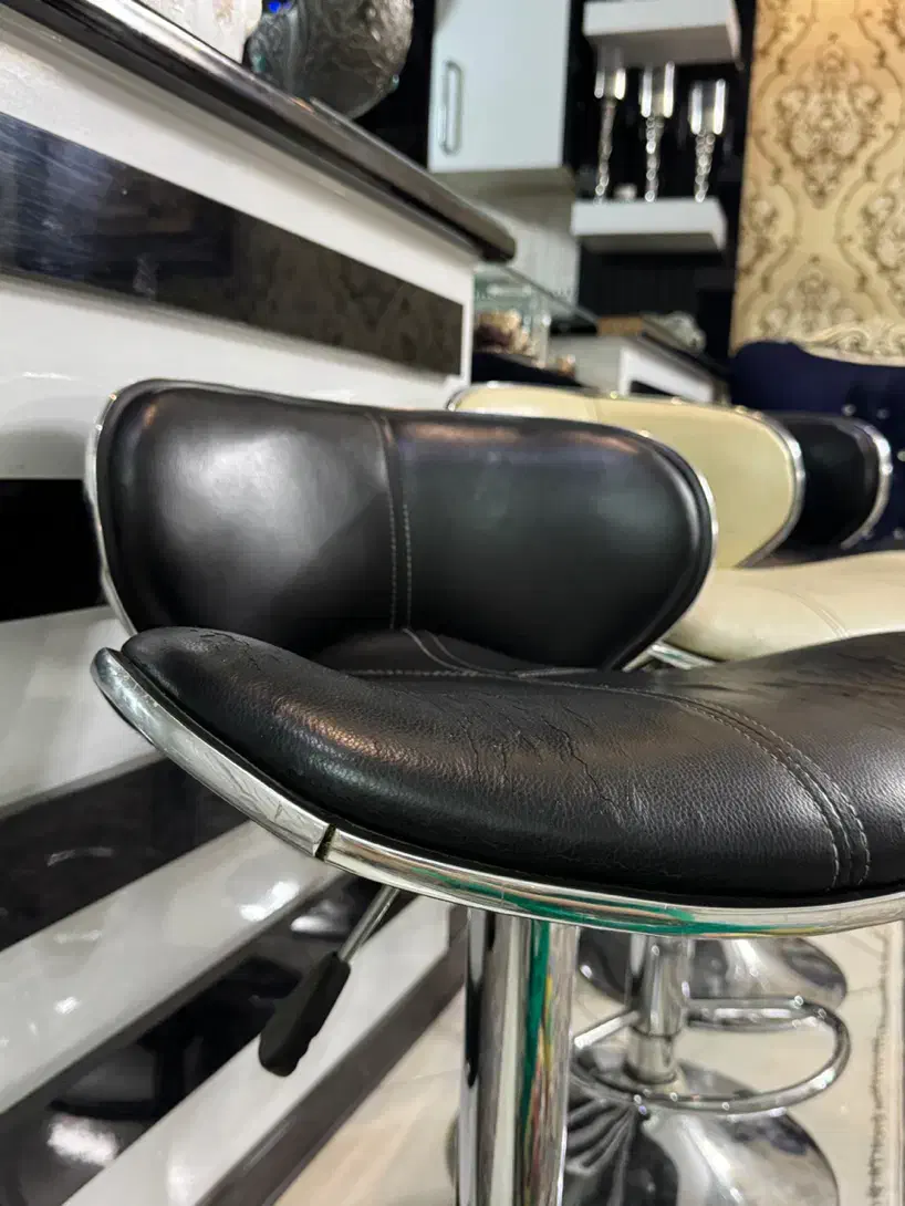 صندلی گردان|صندلی و نیمکت|مشهد, هنرور|دیوار