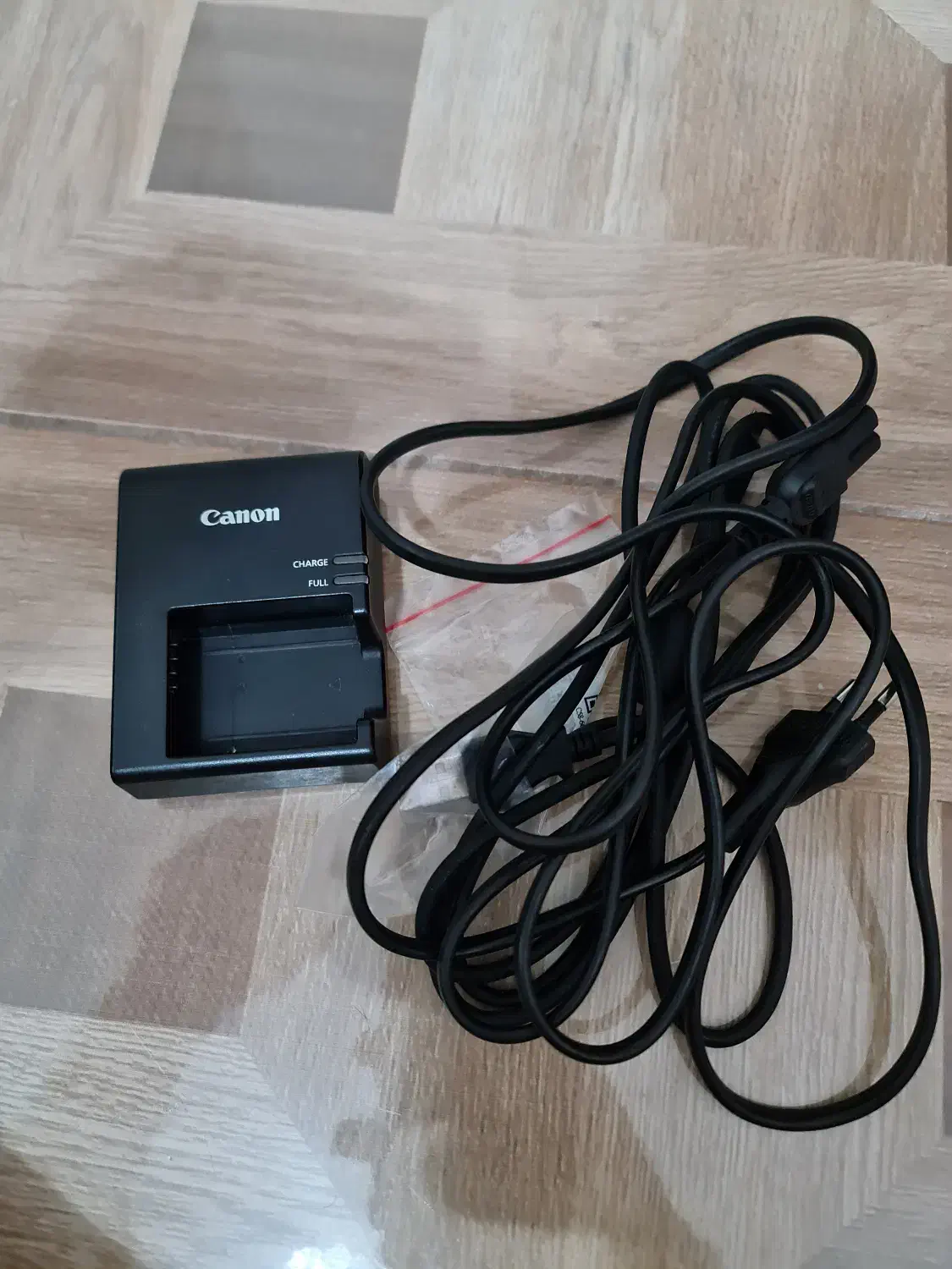 دوربین canon مدل. ۱۳۰۰D|دوربین عکاسی و فیلم‌برداری|رشت, رشتیان|دیوار