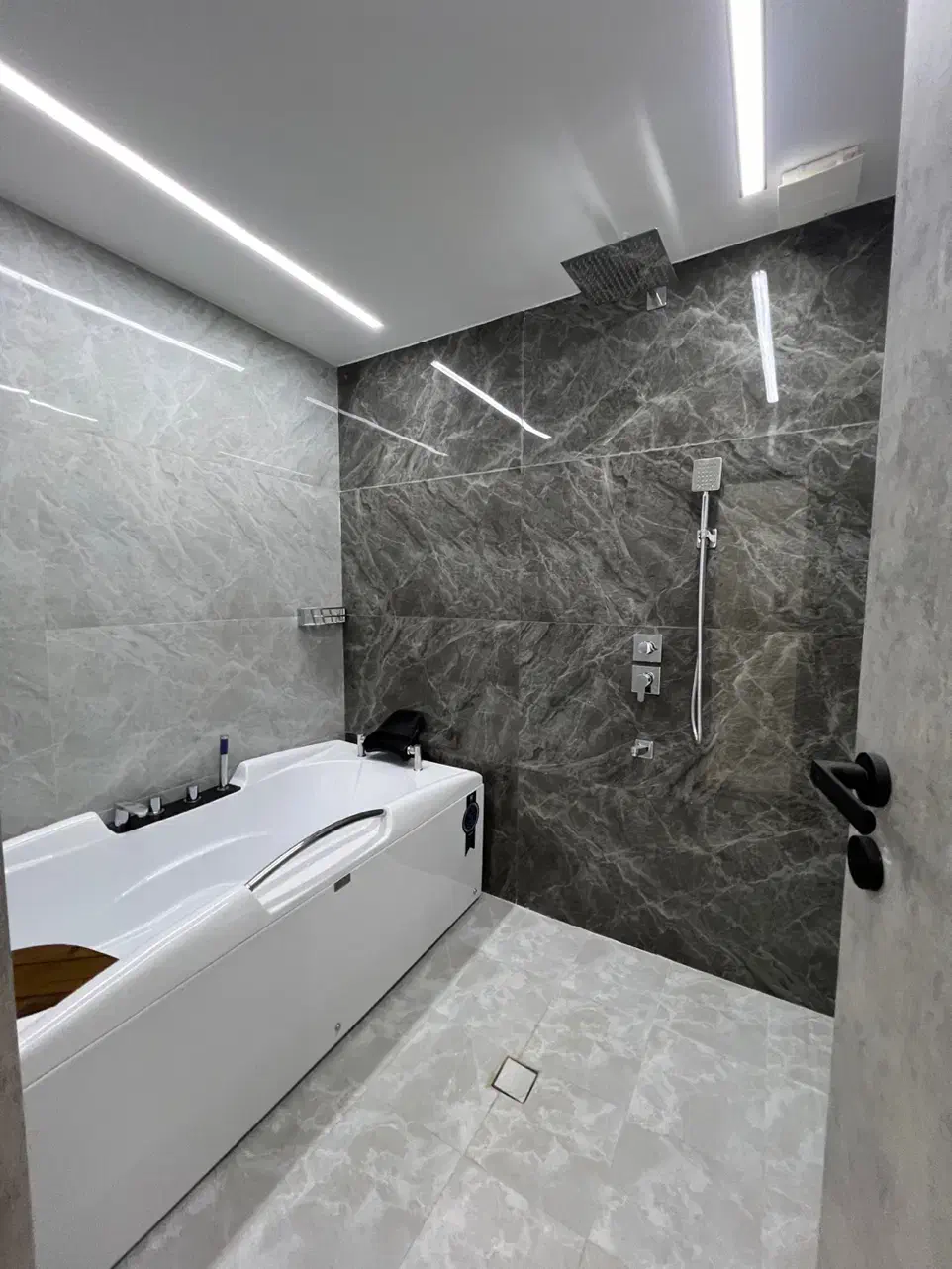 اجاره واحد لوکس و مجلل / با مشاعات رفاهی|اجارهٔ آپارتمان|بروجرد, |دیوار