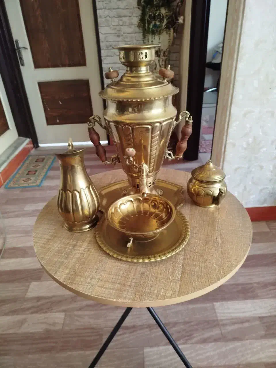 لوازم دکوری با میزش.|صنایع دستی و سایر لوازم تزئینی|قم, پردیسان|دیوار
