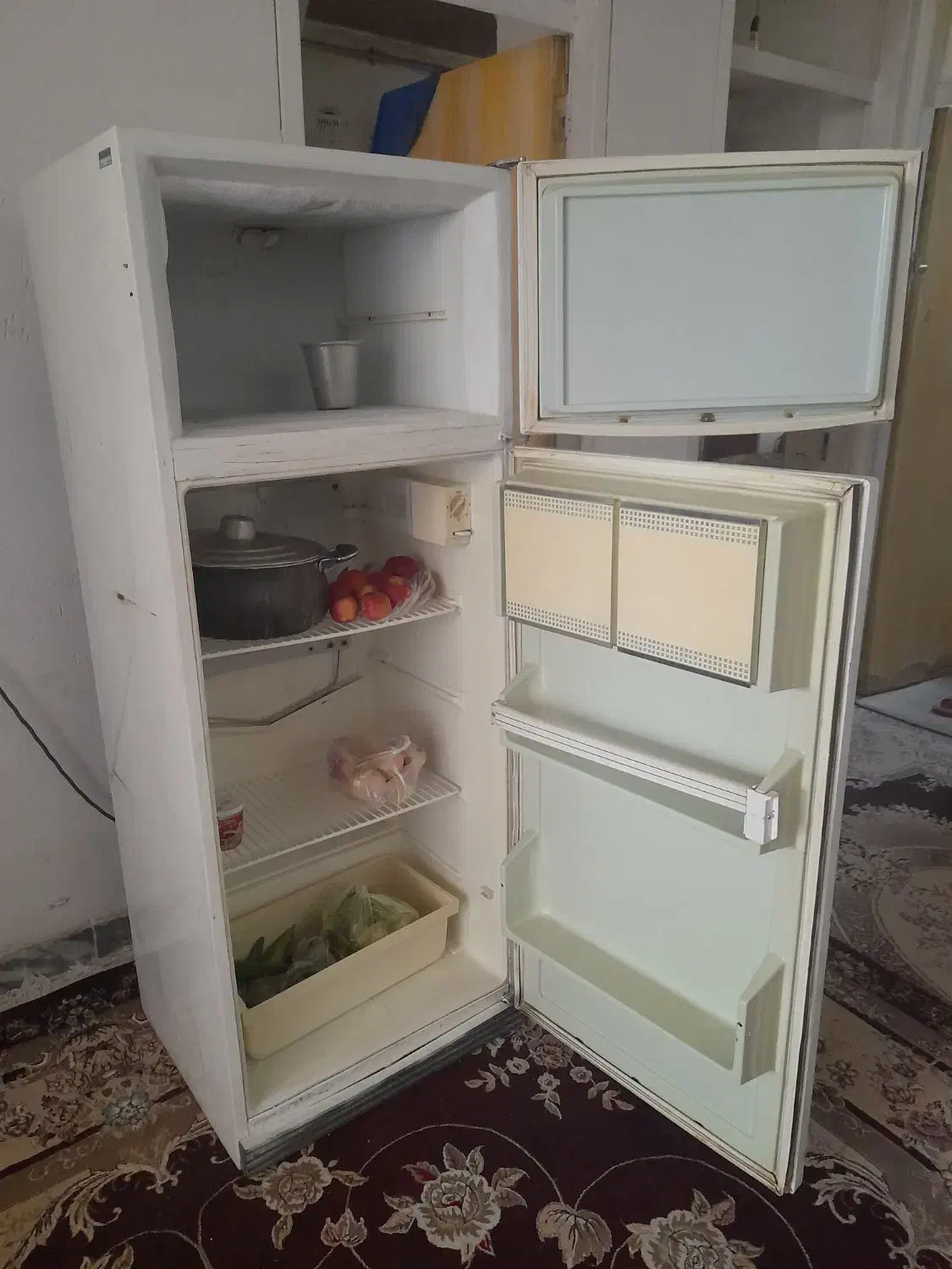 یخچال فریزر بشرط سالم..|یخچال و فریزر|شیراز, کوزه گری|دیوار