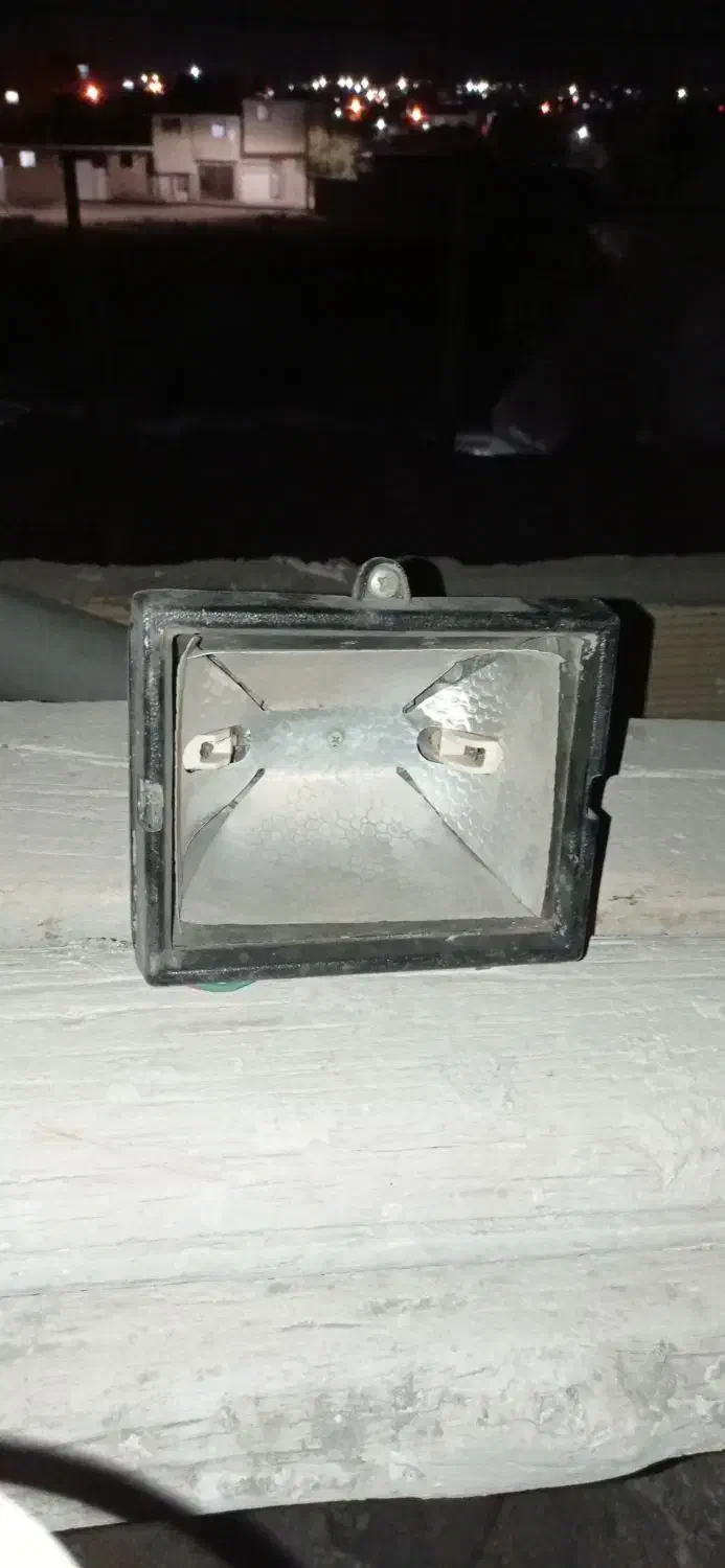 قاب کامل پروژکتور|تلویزیون و پروژکتور|تربتحیدریه, رضاشهر|دیوار