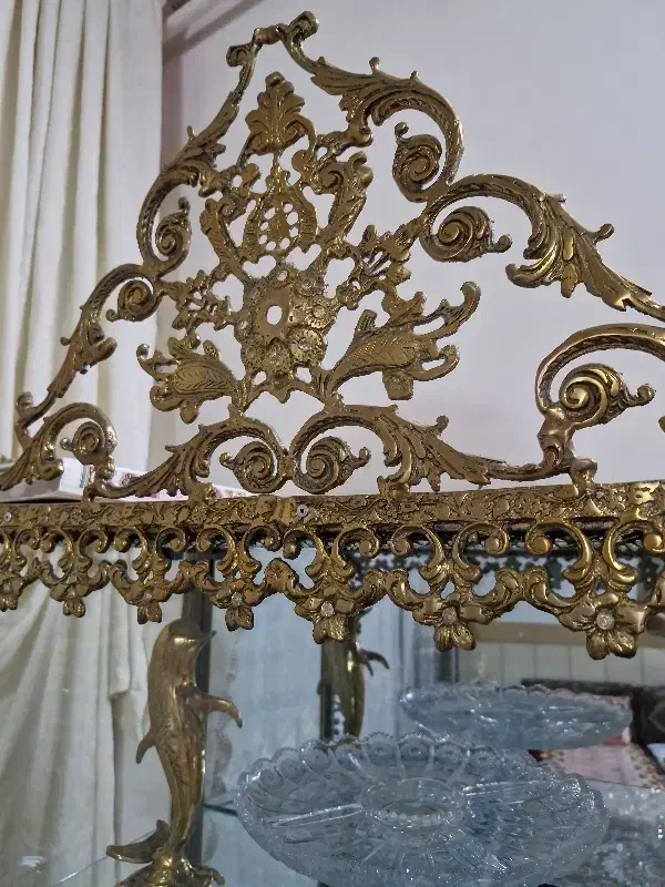 لوستر ویترین اسب گلدان دلفین برنز|لوستر و چراغ آویز|قم, باغ شریفی|دیوار