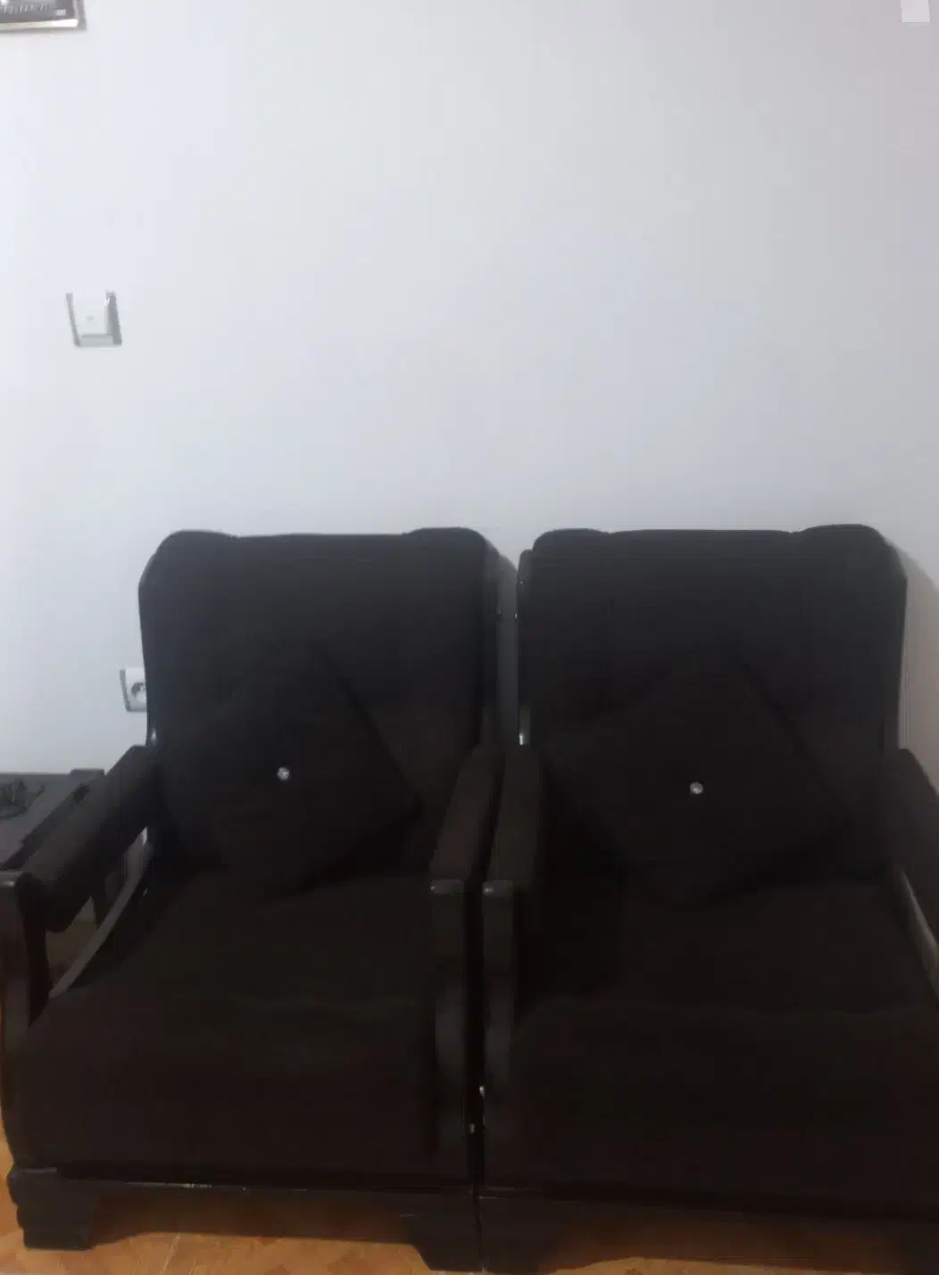 به دلیل مهاجرت وسایل خونه به فروش میرسد|مبلمان خانگی و میز عسلی|سیاهکل, |دیوار