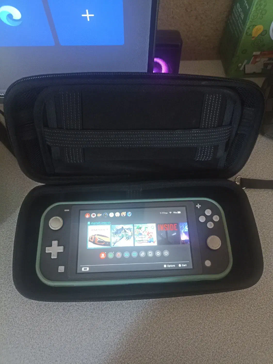 نینتندو سوییچ لایت خاکستری همراه با قاب و کیف|کنسول، بازی ویدئویی و آنلاین|تهران, سازمان برنامه شمالی|دیوار