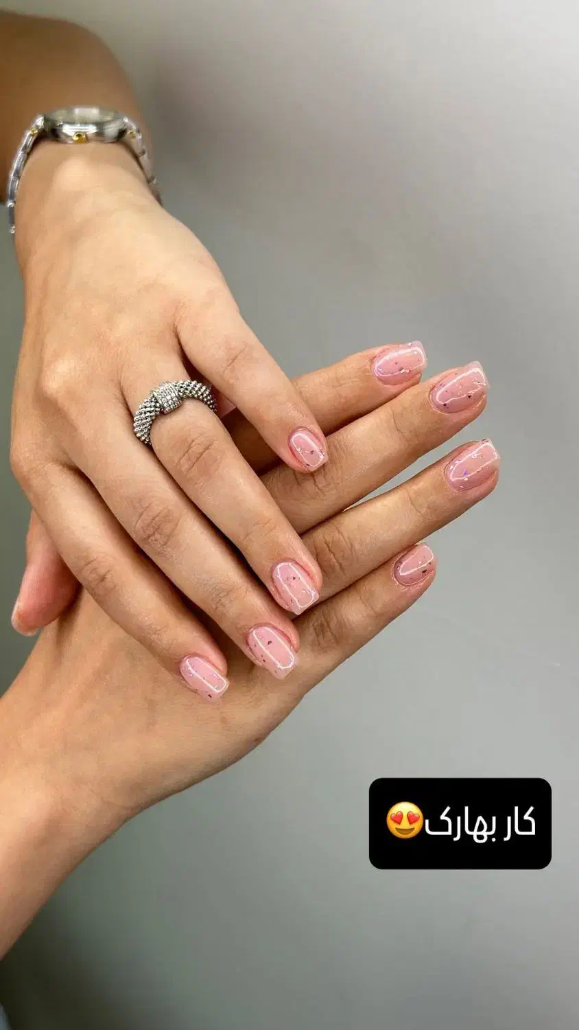 استخدام همکار حرفه ای مژه و ناخن|استخدام درمانی، زیبایی، بهداشتی|حمیدیا, |دیوار