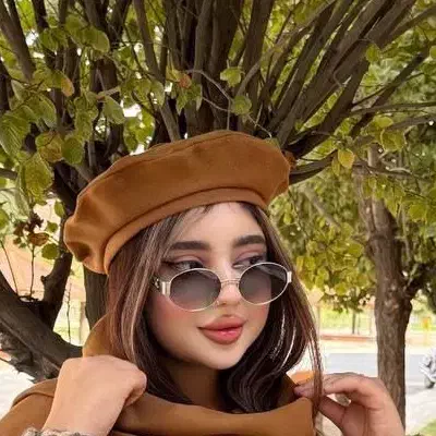 کلاه|لباس|سنندج, |دیوار