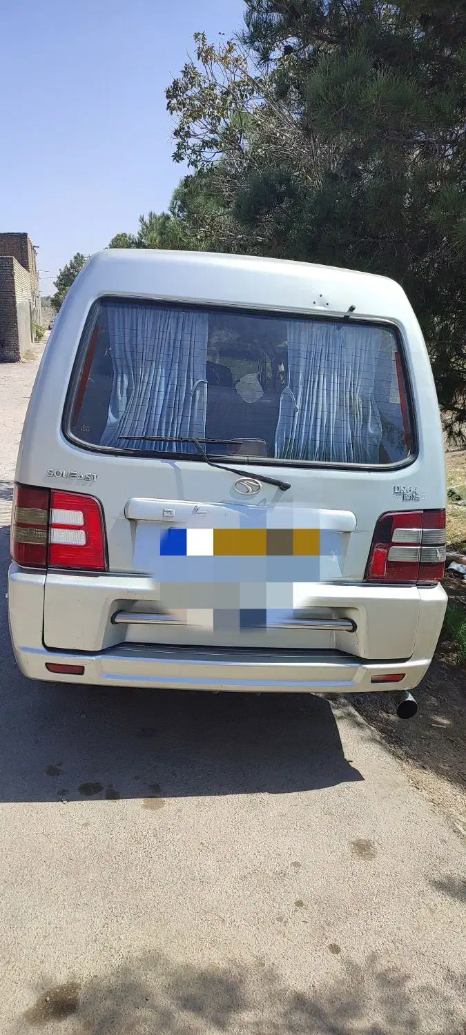 خدمات سرویس دهی ون دلیکا|خدمات حمل و نقل|اصفهان, لاله|دیوار