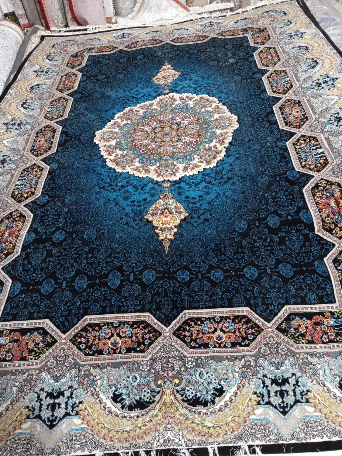 فرش ۱۲و۹متری تمام نخ|فرش|محمدشهر, همایون ویلا|دیوار