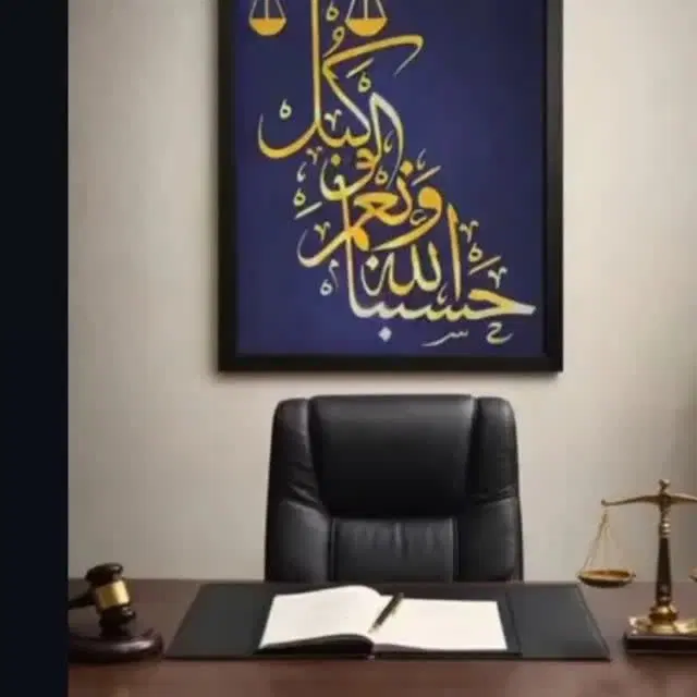 وکیل دادگستری متخصص/چندین سال سابقه موفق|خدمات مالی، حقوقی و اداری|تبریز, |دیوار