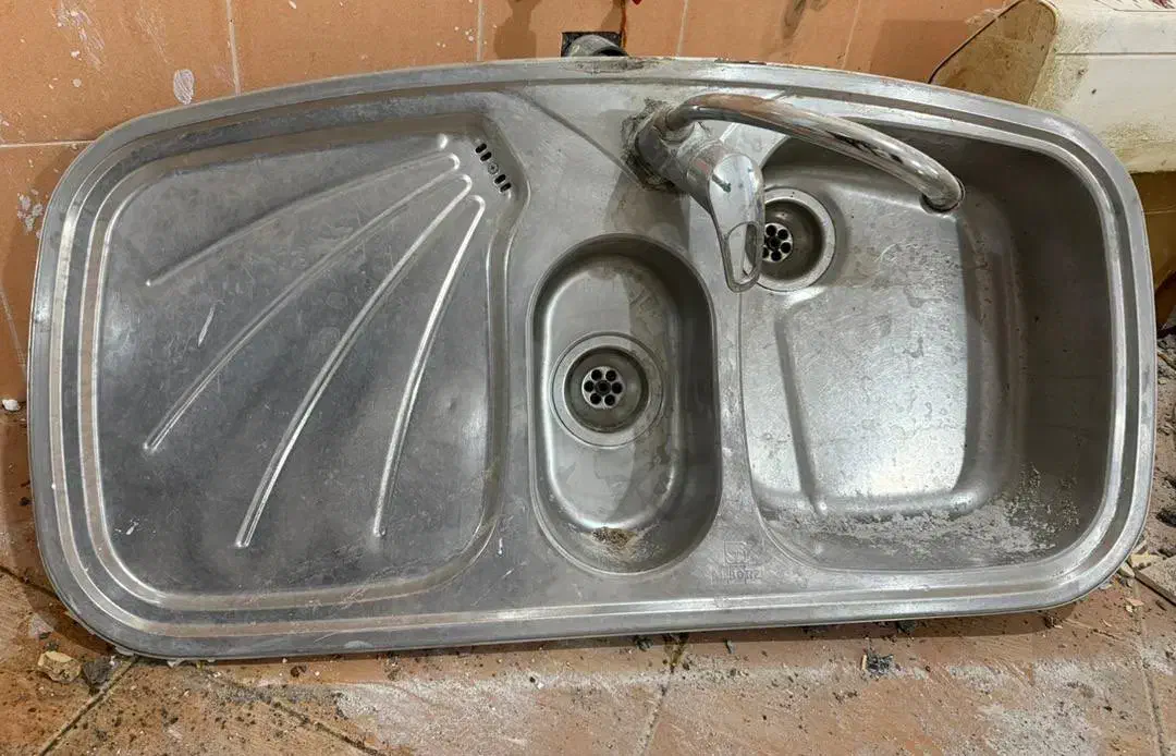 سینک با شیرآب|آب‌چکان و نظم‌دهنده ظروف|بندر انزلی, صابرحنان|دیوار