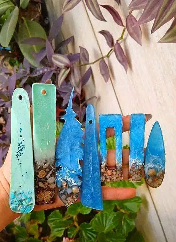 رزین گردنبند گیر سر بوکمارک|بدلیجات|خرمآباد, |دیوار