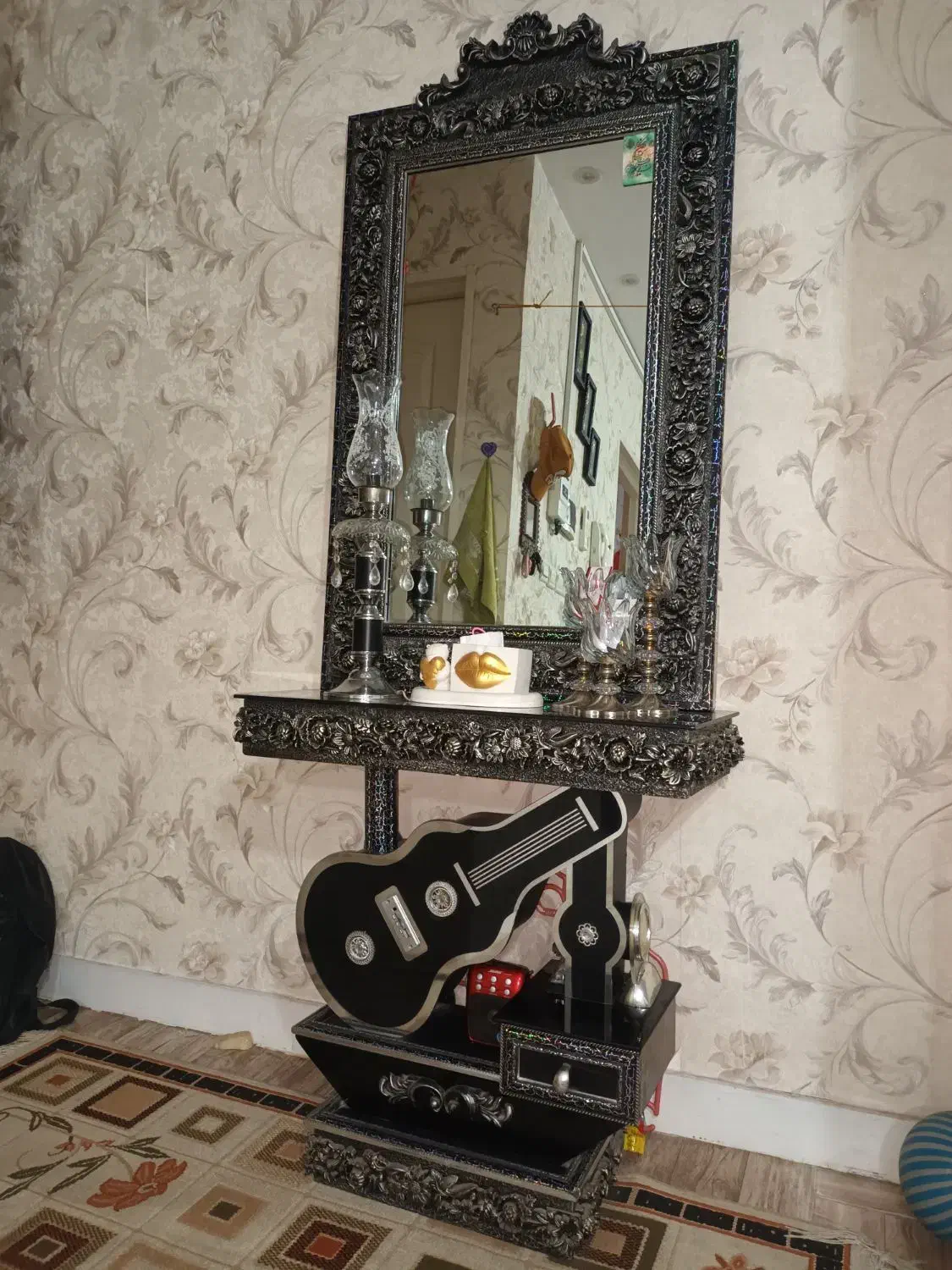 آینه شمعدان|آینه|ورامین, ورامین|دیوار