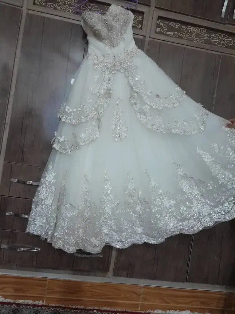 ۳ عدد لباس عروس|لباس|فارسان, |دیوار