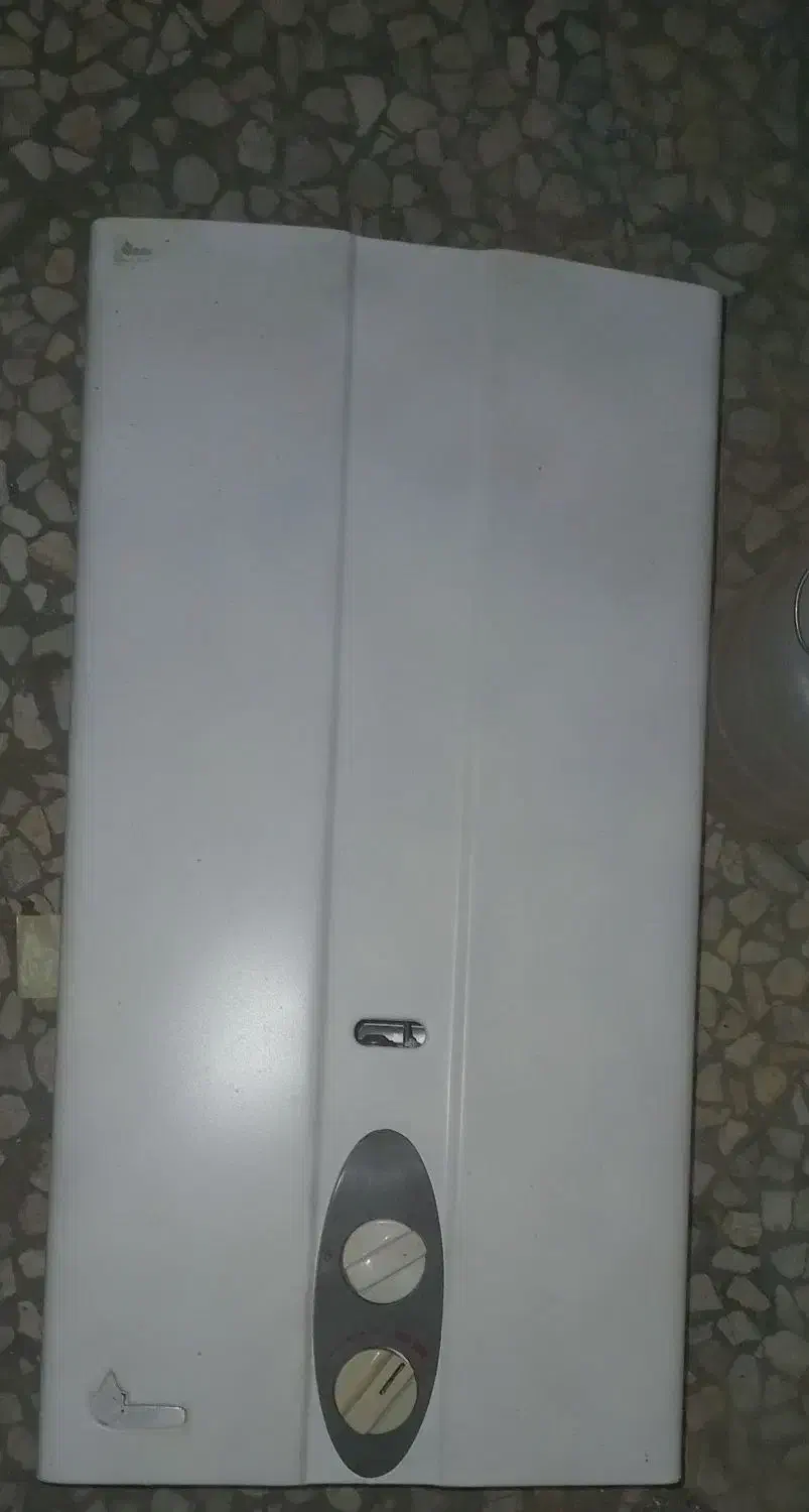 آبگرمکن بوتان سالم سالم همراه با نصب|آبگرمکن، پکیج، شوفاژ|لنگرود, |دیوار