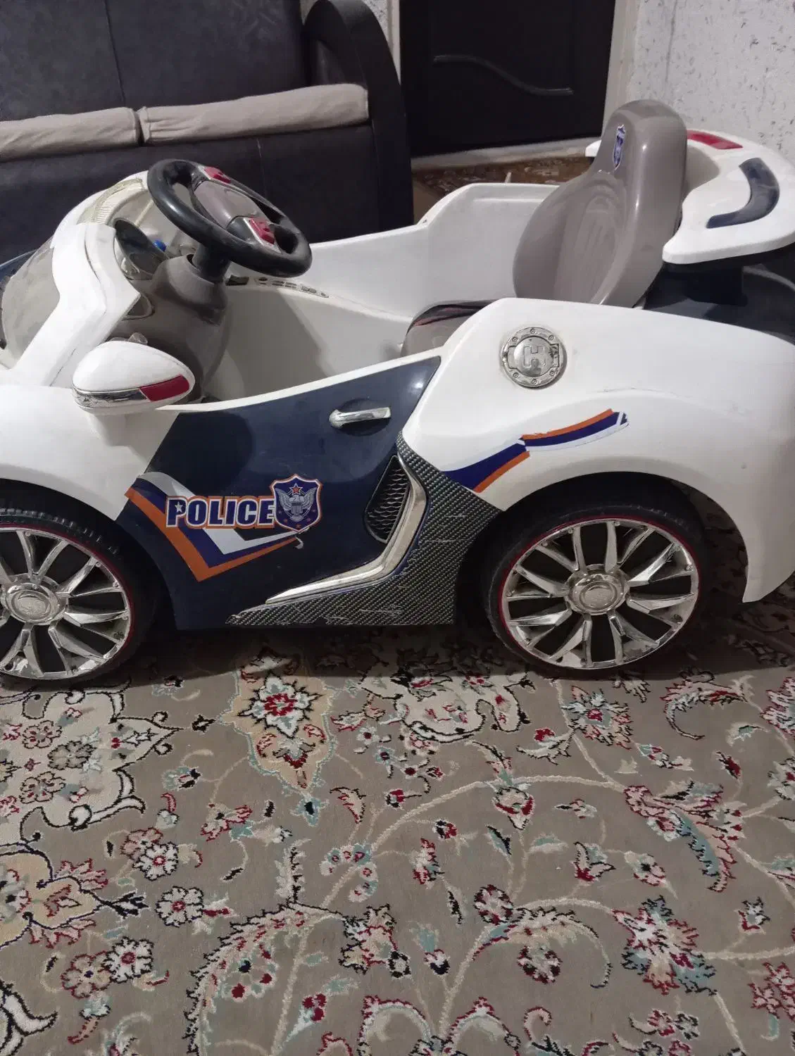 ماشین شارژی|اسباب‌بازی بچه|بروجرد, |دیوار