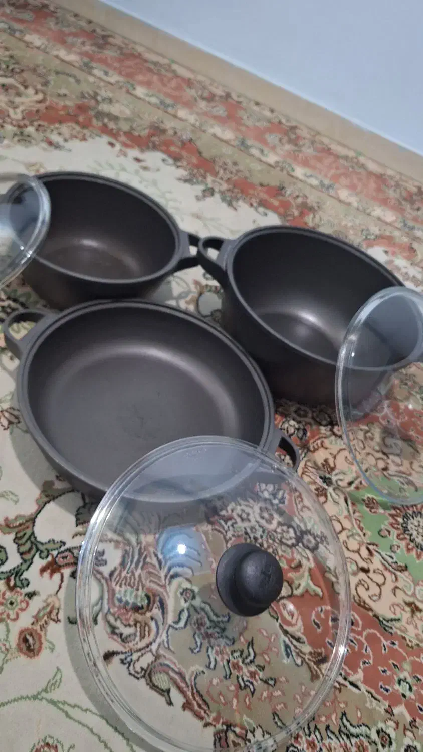 تعدادی لوازم پخت وپز|ظروف پختوپز|شیراز, فرهنگ شهر|دیوار