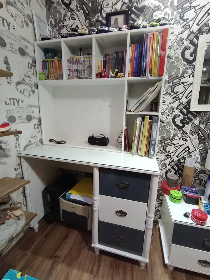 کمد و میز تحریر|تخت و سرویس خواب|مشکیندشت, |دیوار