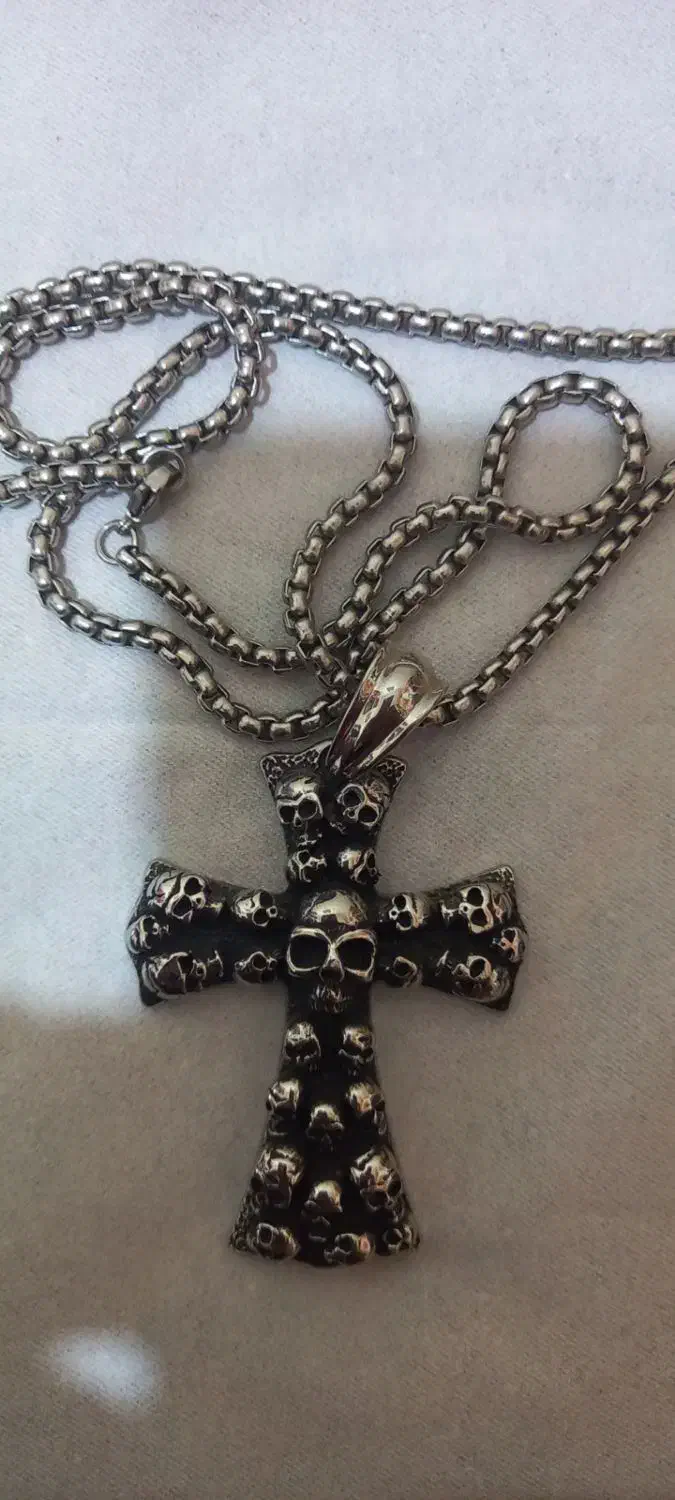 چند عدد زنجیر و پلاک استیل و خاص به شرط رنگ ثابت|بدلیجات|کاشان, باغ ماجد|دیوار