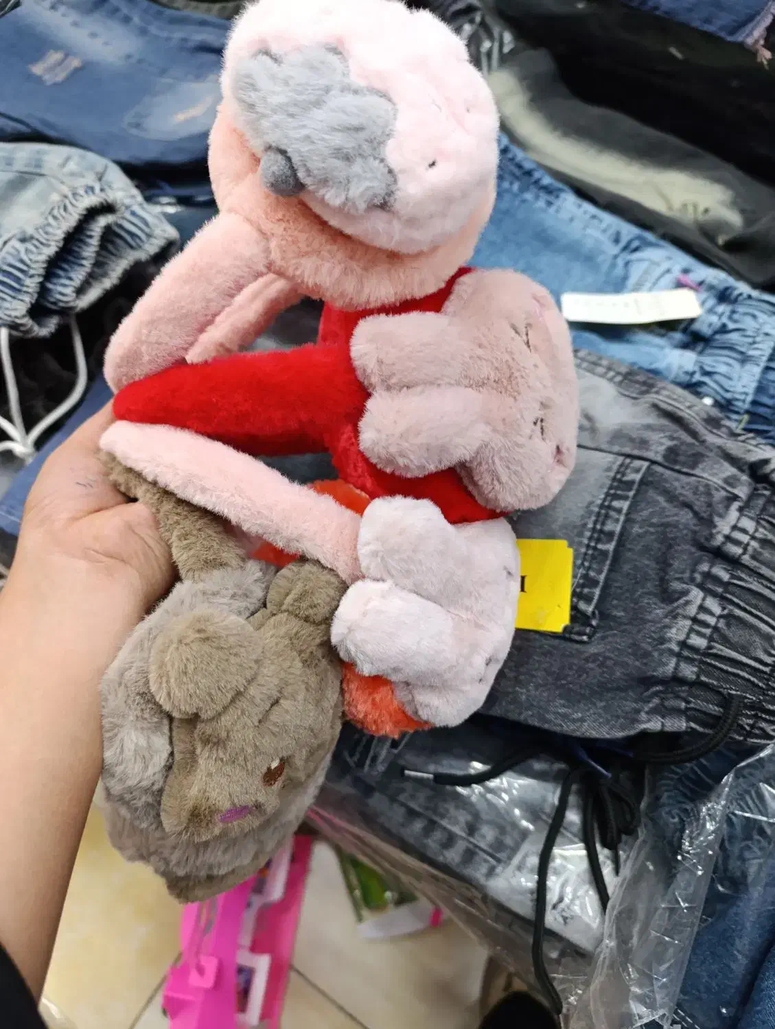 گوش بند|لباس|بیرجند, |دیوار