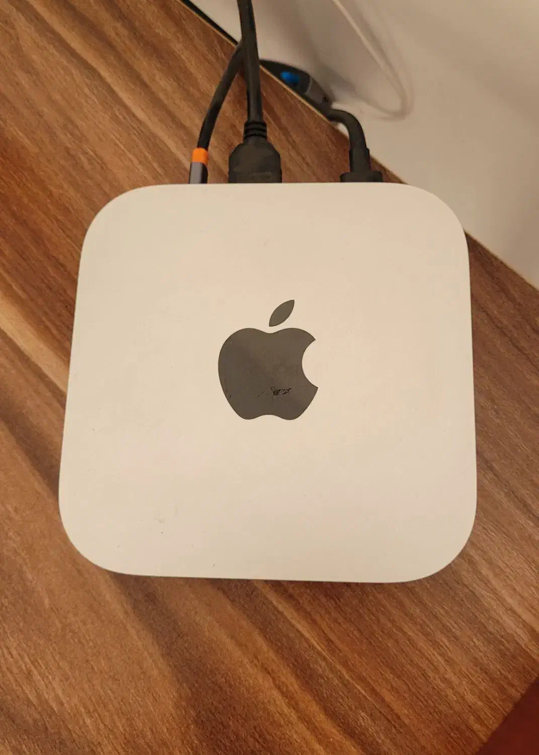 Mac mini mini mini m4|رایانه رومیزی|اندیشه, اندیشه فاز ۱|دیوار