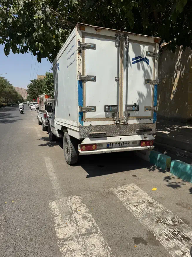 نیسان ۸۹ دوگانه فابریک وفابریک یخچالدار|خودرو سواری و وانت|نجفآباد, منتظری شمالی|دیوار