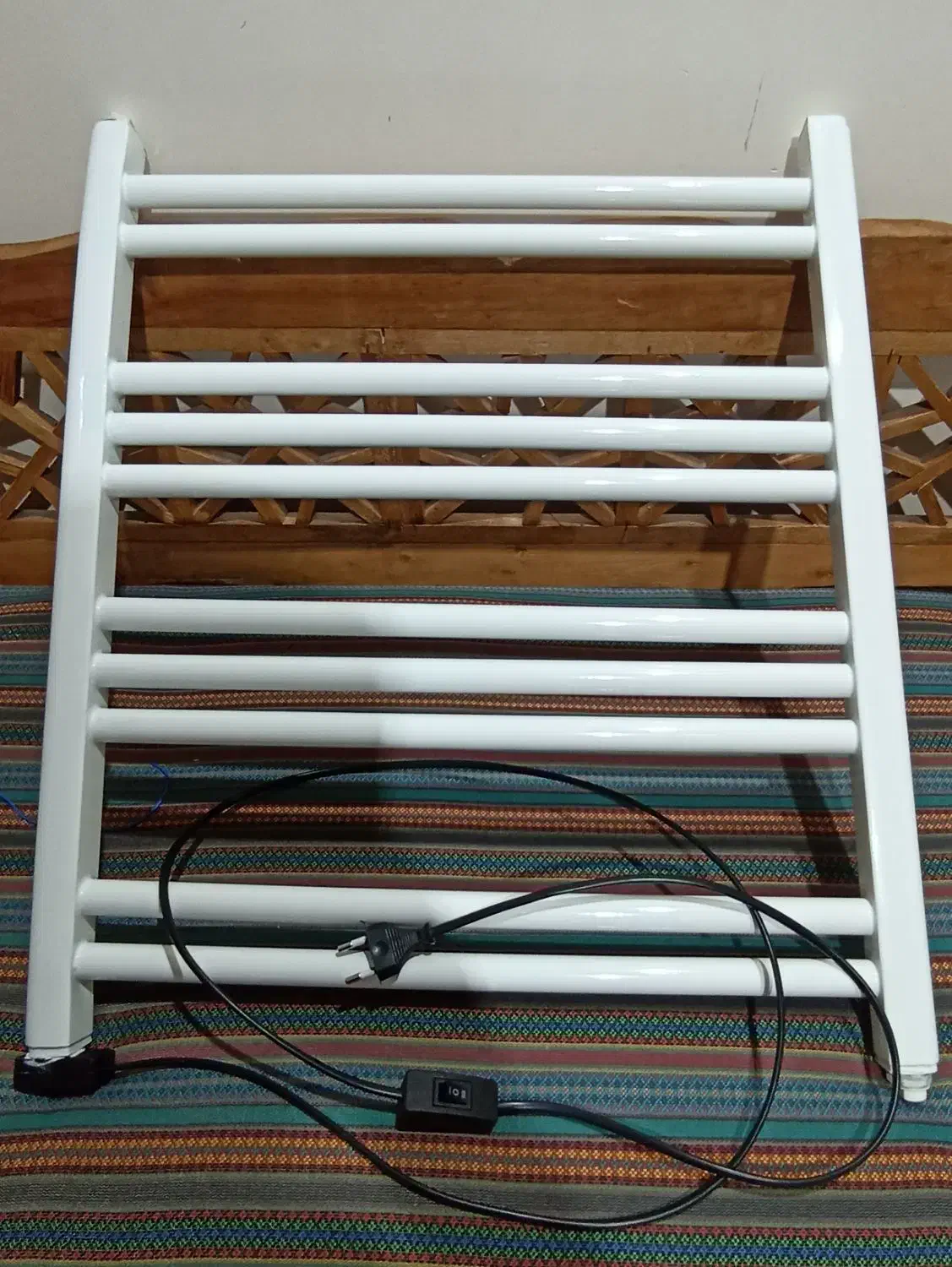 رادیاتور حوله خشک کن برقی نصف قیمت بازار|آبگرمکن، پکیج، شوفاژ|تهران, شهرک ولیعصر شمالی|دیوار