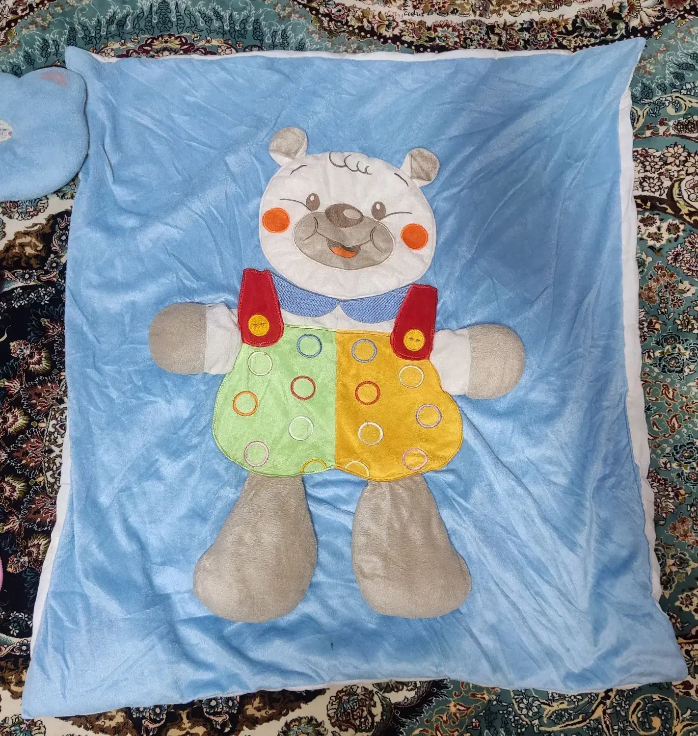 لحاف تشک نوزادی با آغوشی نوزاد|رختخواب، بالش، پتو|قرچک, زیبا شهر|دیوار