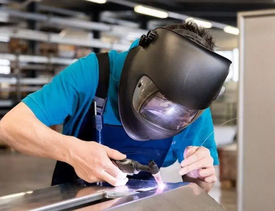 تاسیسات ساختمان وجوشکار سیار ولوله کشی|خدمات پیشه و مهارت|محمدیه-قزوین, |دیوار