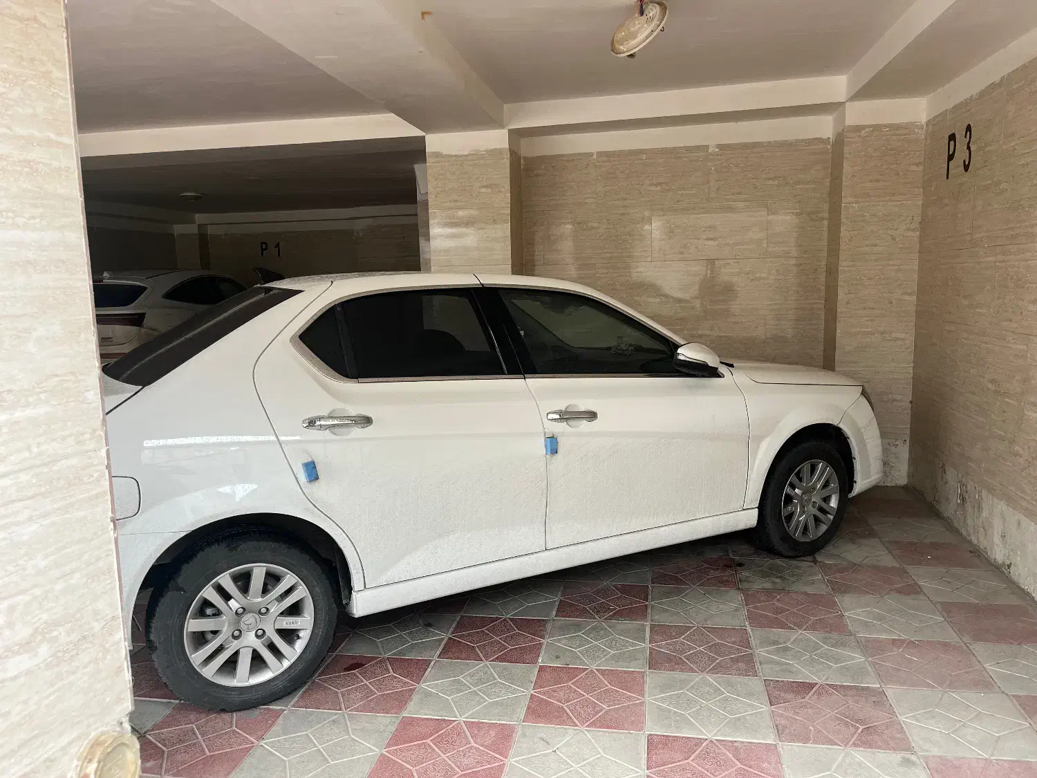 دنا پلاس۶دنده۱۴۰۴|خودرو سواری و وانت|هشتگرد, مدرس|دیوار