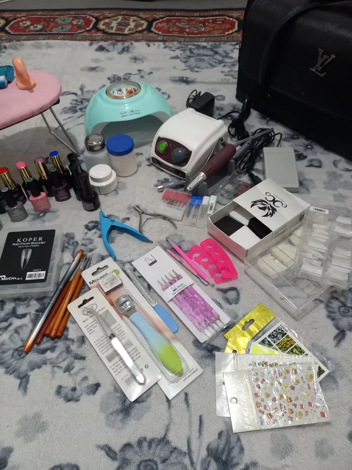 وسایل کاشت ناخن فروش فوری|آرایشی، بهداشتی، درمانی|ملایر, |دیوار