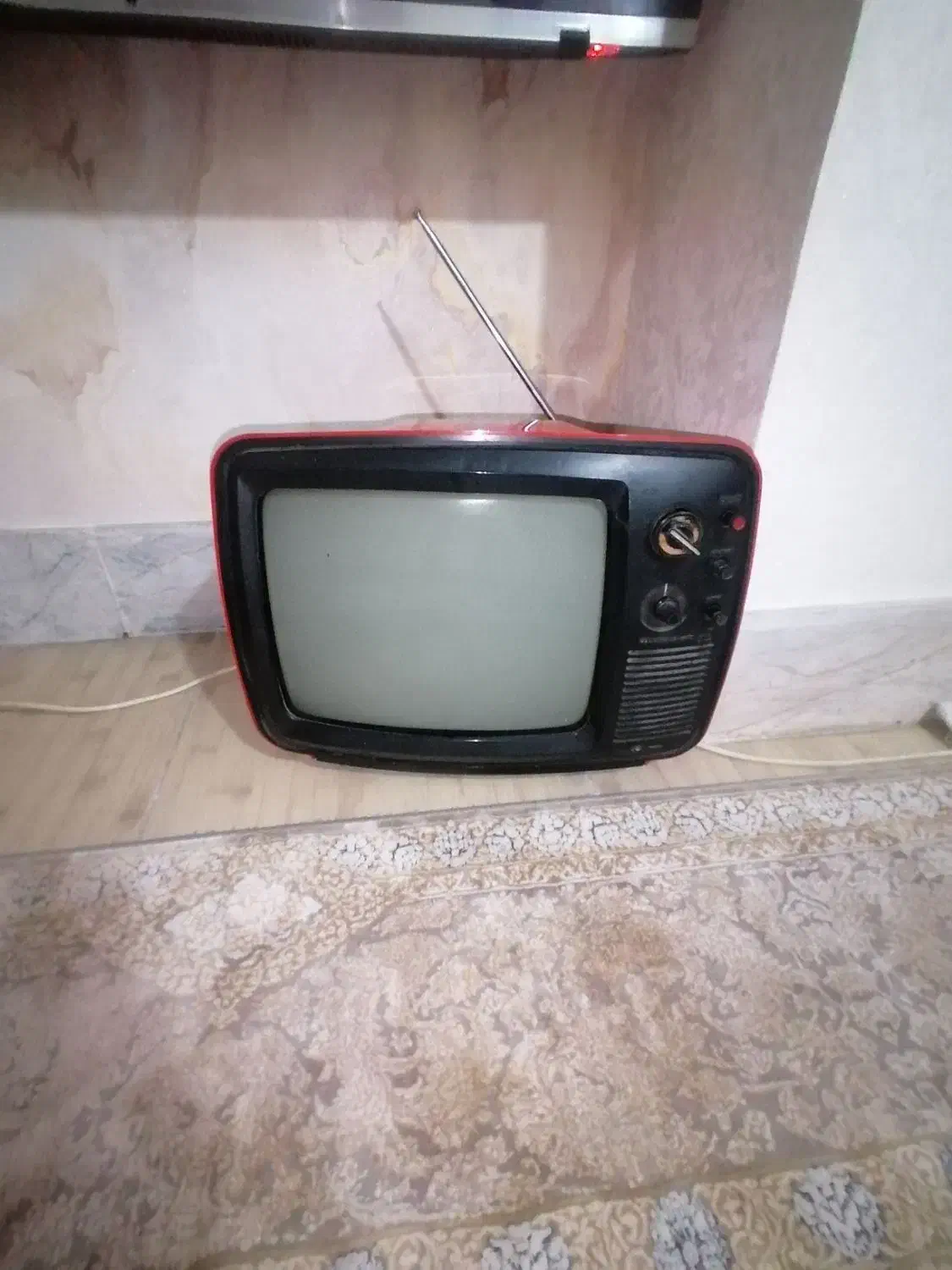 تلوزیون آنتیک|تلویزیون و پروژکتور|پاکدشت, پاکدشت (مامازند)|دیوار