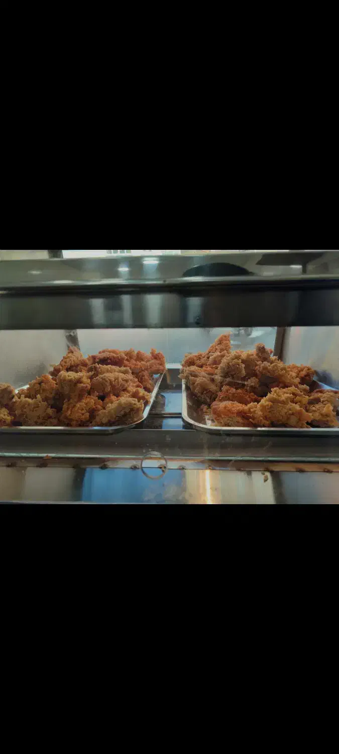 کمک آشپز خانوم|استخدام خدمات فروشگاه و رستوران|مرند, |دیوار