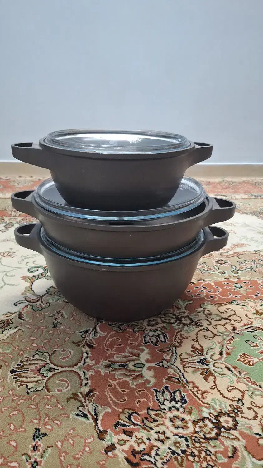 تعدادی لوازم پخت وپز|ظروف پختوپز|شیراز, فرهنگ شهر|دیوار