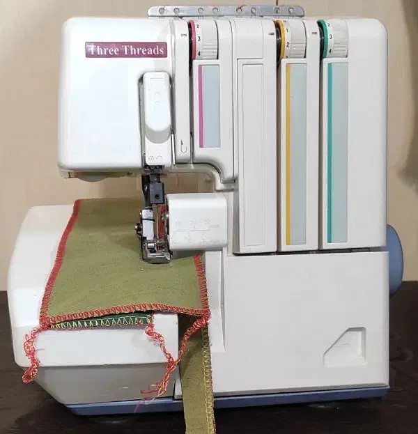 سردوز سه نخ حرفه ای|چرخ خیاطی و ریسندگی|رشت, حومه رشت|دیوار