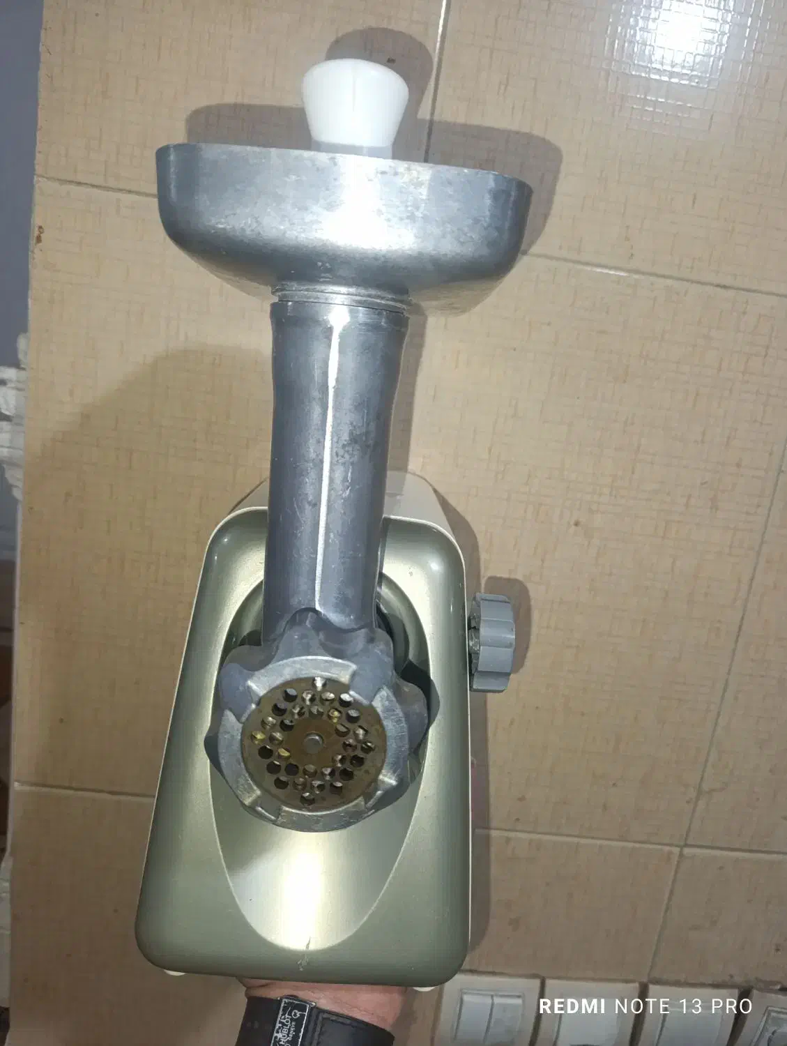 چرخ گوشت|خردکن، آسیاب، غذاساز|اهواز, شهرک رزمندگان|دیوار