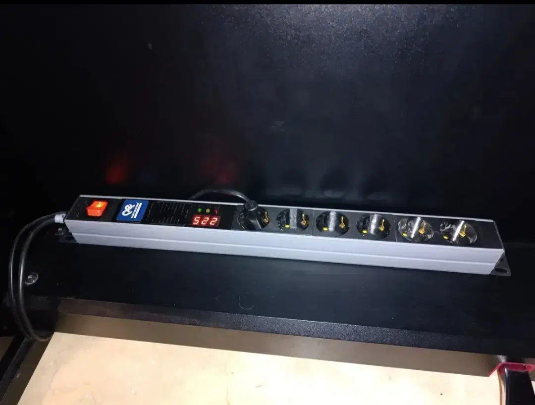 چند راهی و محافظ برق با نمایشگر ولتاژ پارت الکتریک|صوتی و تصویری|تهران, طرشت|دیوار