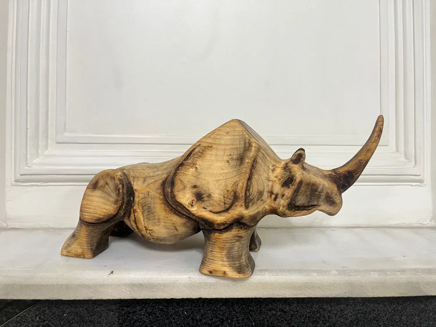 کرگدن دست ساز نو چوب راش|مجسمه، تندیس، ماکت|کرج, مهرویلا جنوبی|دیوار