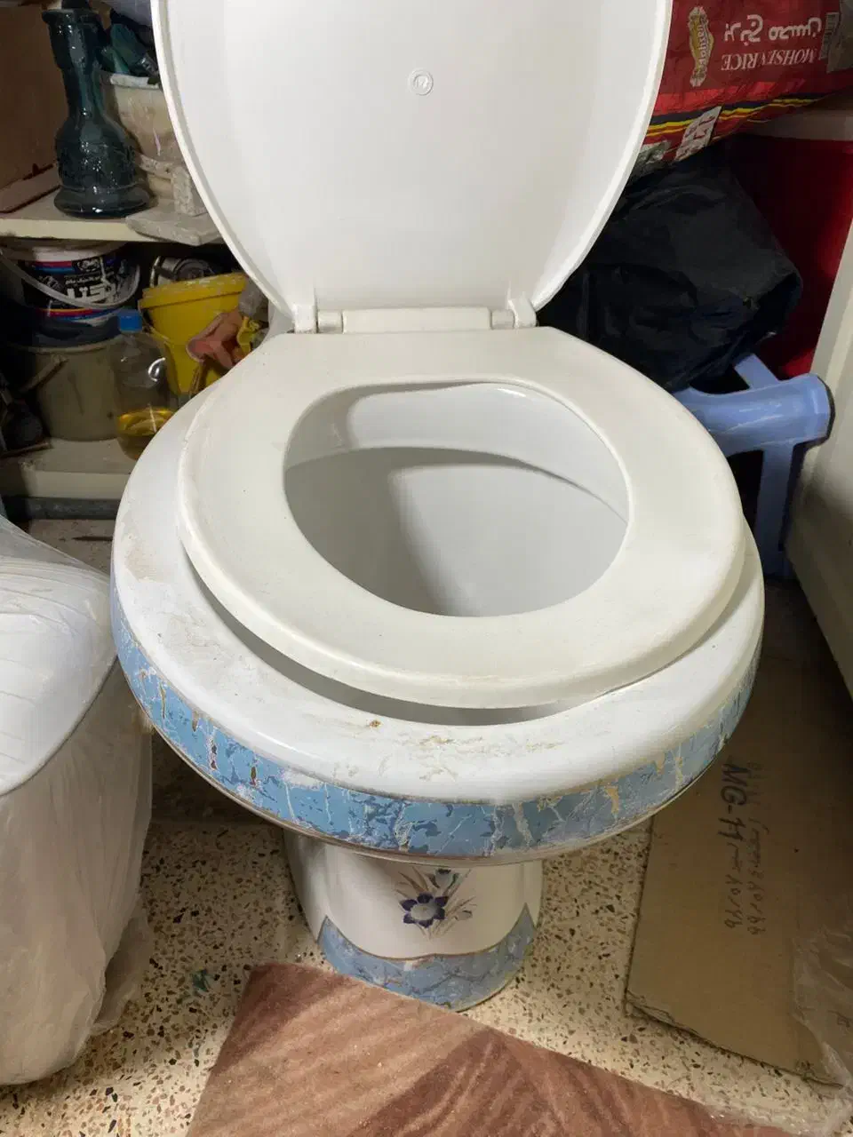 توالت فرنگی چینی در حد نو|لوازم سرویس بهداشتی|اسکو, |دیوار