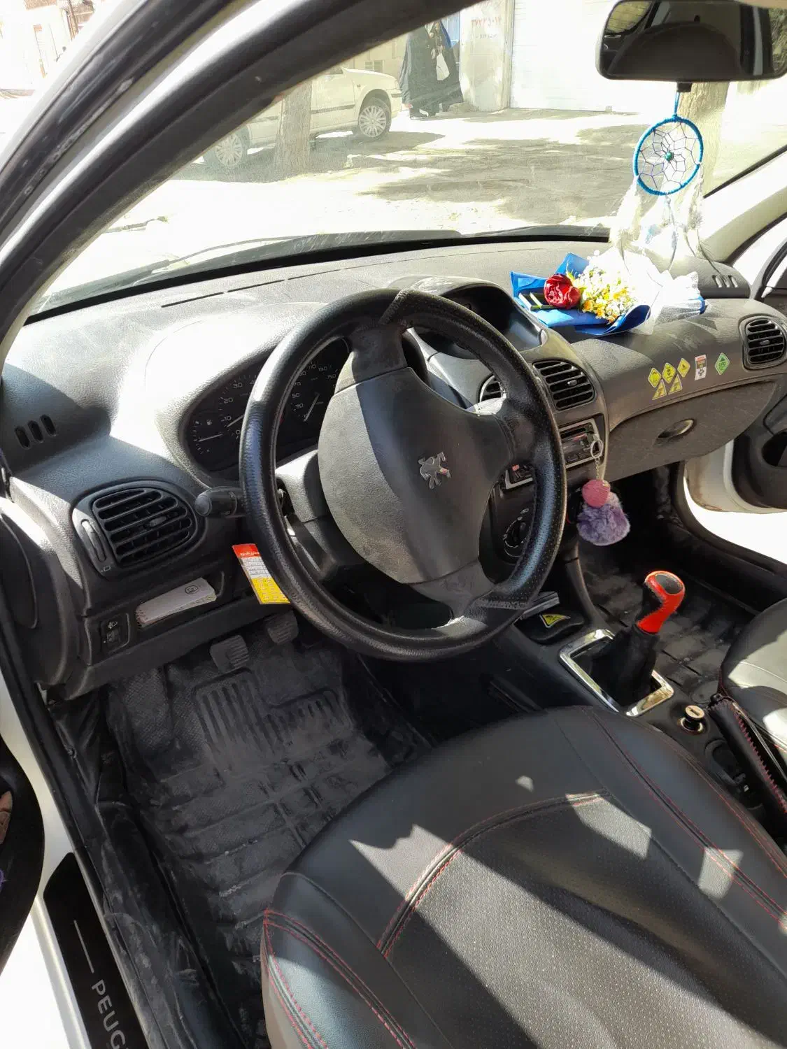 206 سفید|خودرو سواری و وانت|مشهد, قائم|دیوار