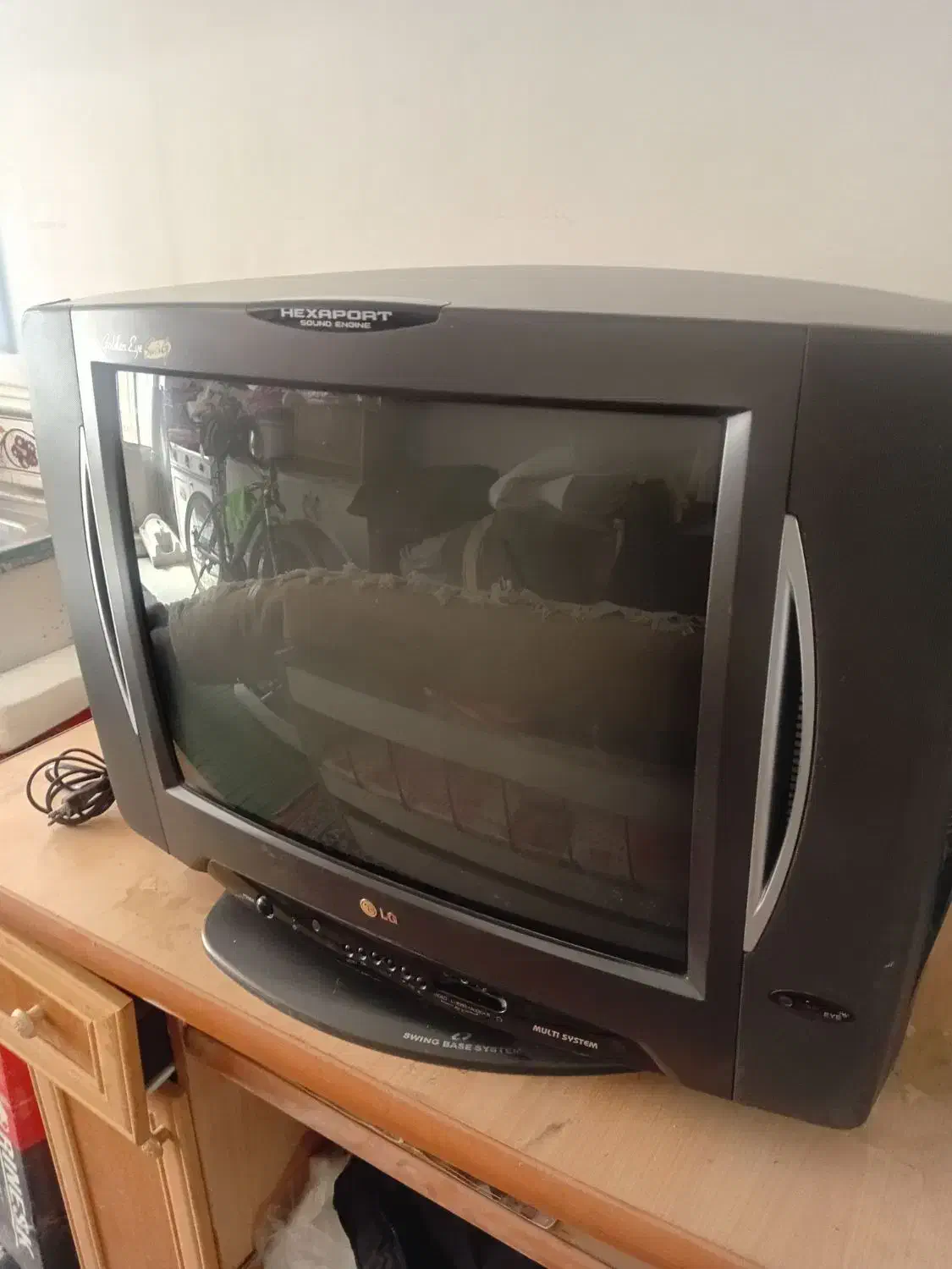 فروش ویژه ۳ دستگاه|تلویزیون و پروژکتور|همدان, |دیوار