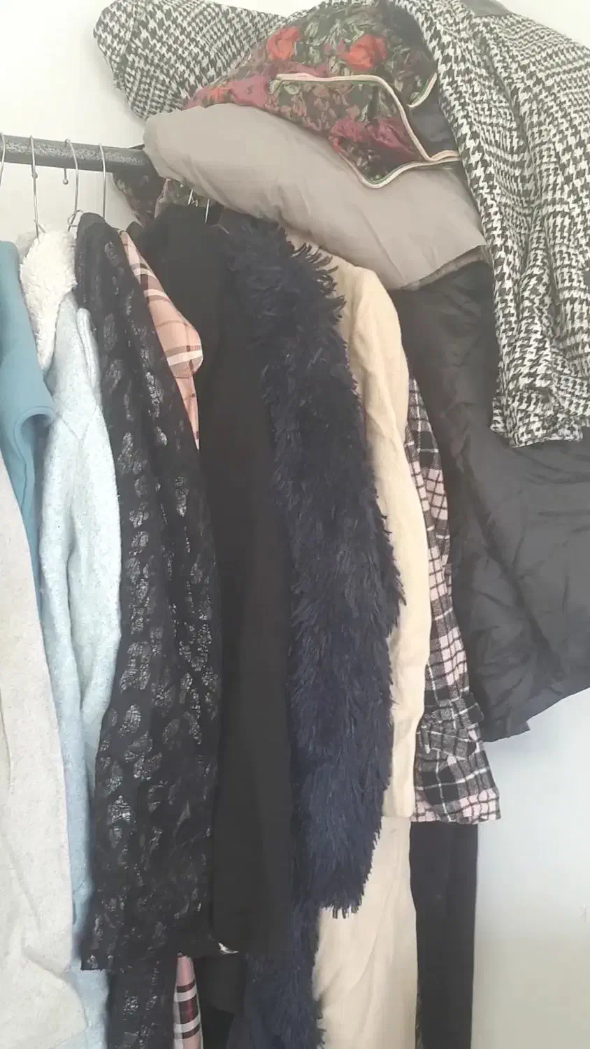 پالتو بارانی لباس ۲۰۰تومنی|لباس|پرند, فاز ۵|دیوار