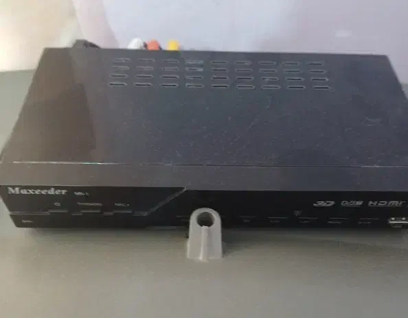 درحدنو|تلویزیون و پروژکتور|گلبهار, شهر جدید گلبهار|دیوار